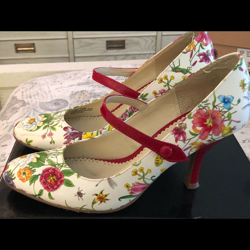 Floral pumps